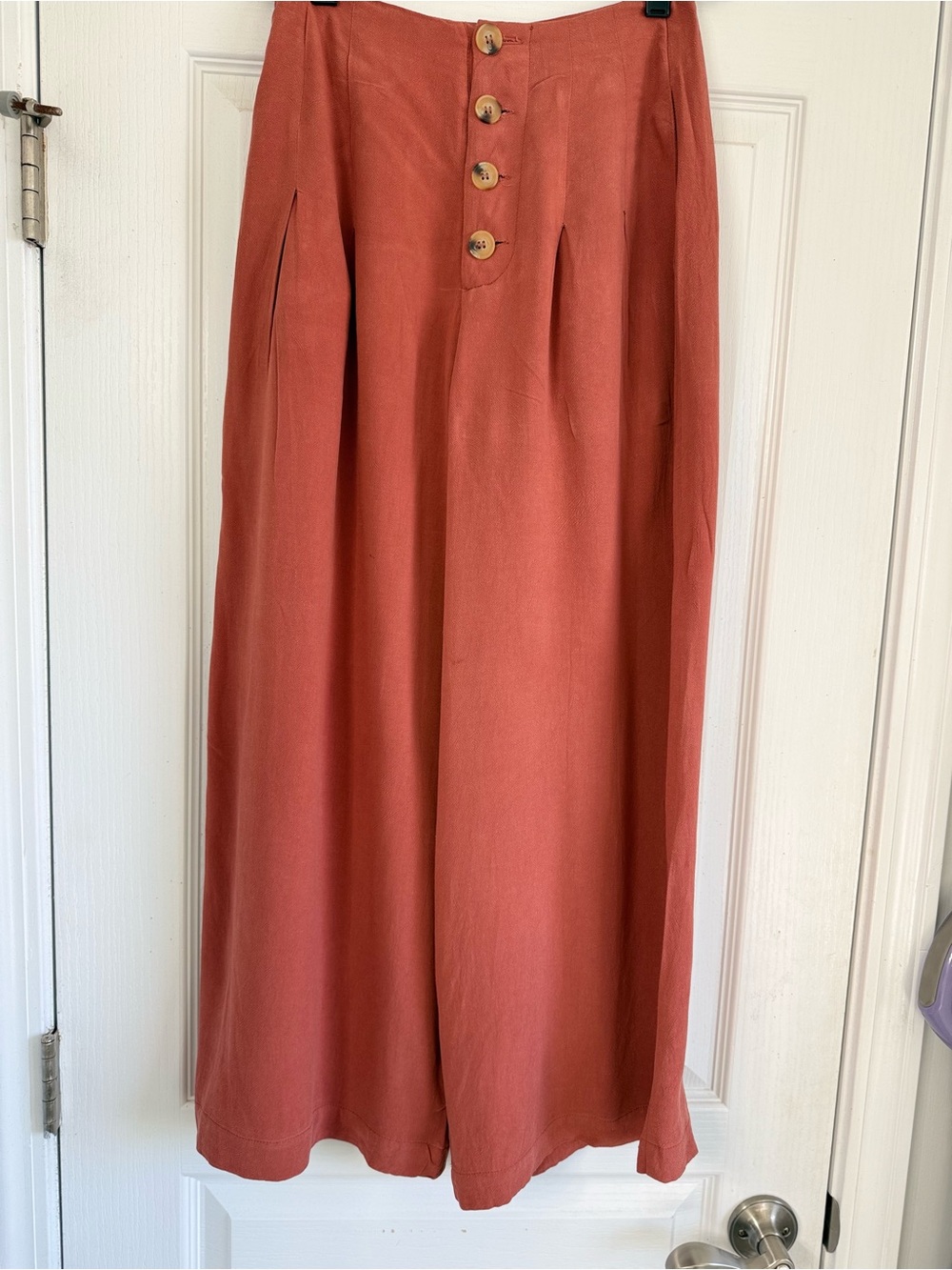 Vestique Button-Front Wide-Leg Pants in Rust Orange